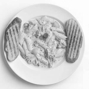 Veg Alfredo Penne Pasta