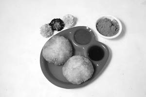 Pyaz Kachodi Plate
