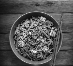 Paneer & Mushroom Ragi Noodles (Zero Maida)