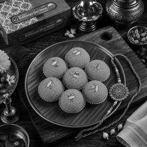 Motichoor Laddu Sweet Box
