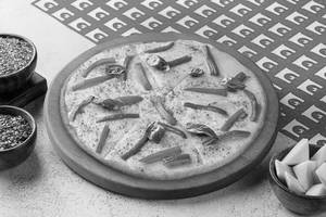 Tomato & Capsicum Thin Crust Pizza