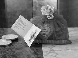 Gift Hamper With Rakhi No 20