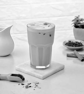 Iced masala chai latte