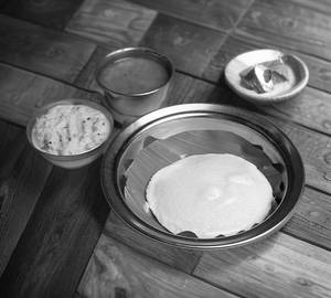 Butter Idli [1 Piece]