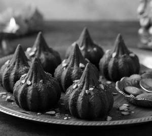 Chocolate Modak - 6 Pieces