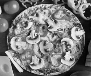 Mushroom Cheese Pizza