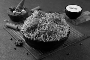 Andhra Chicken Mini Biryani.