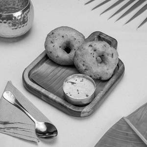 Ulundhu Vadai 2pcs