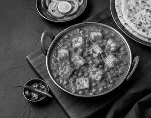Muttor Paneer