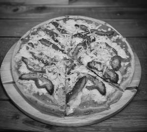 10" Buffalo Fried Chicken Pizza