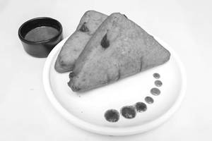 Bread Pakoda Plate