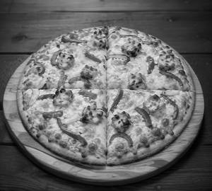Capsicum paneer pizza [8 inches]