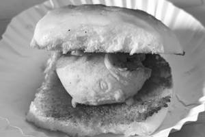Regular vada pav