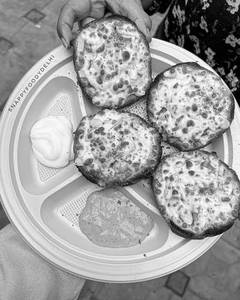 Garlic bread with cheese