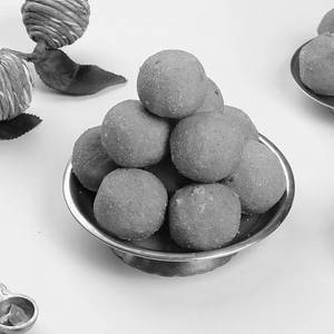 Plain Besan Desi Gee Laddu