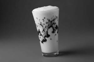 Blackcurrant milkshake