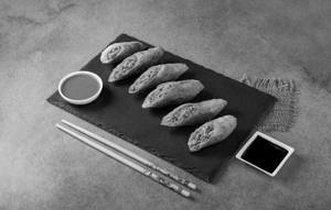Veg Spring Roll [Serves 1]  