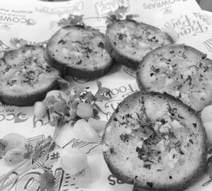 Regular garlic bread