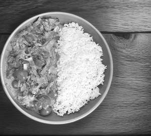 Rice with tomato curry