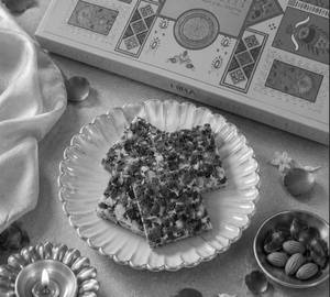 Gulab Chikki
