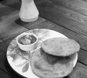 Aloo Kachori with sabji