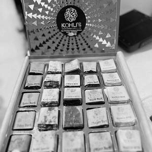 5 Line Mix Bite Assorted Mithai Box [1 Kg]