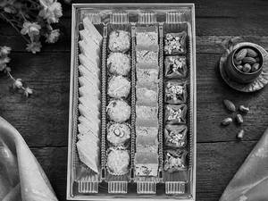 2 KAJU AND GHEE SWEETS BOX