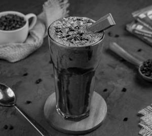 Crunchy Kitkat Shake