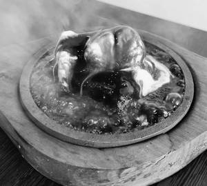 Sizzling Brownie With Ice Cream