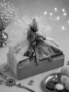 B990e (CH12) Assorted Hamper