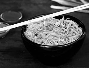 Chicken schezwan noodles