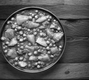 Aloo matar gravy [250 ml]