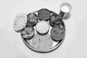 Gujarati Dinner Thali