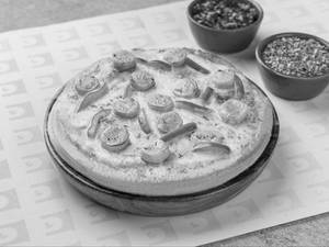 Chicken Sausage & Capsicum Pizza Mania