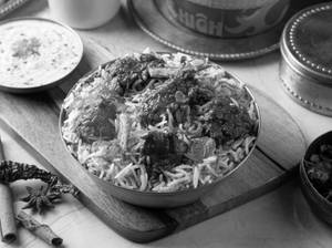 Spicy Hyderabadi Chicken Biryani Bowl (Boneless)