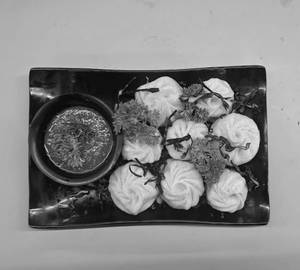 Veg steamed momos