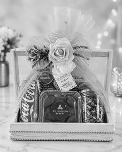 Handle Basket Hamper (medium).