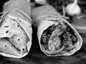 Chicken Tikka Roll (9" Serves 1)