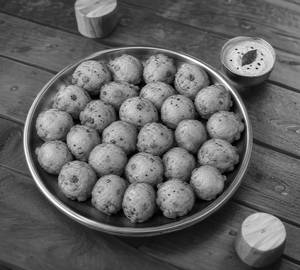 Chinna Punugulu [25 Pcs]