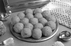 Motichur Dana (Mihidana)