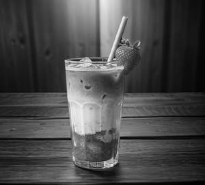 Strawberry Ice Latte