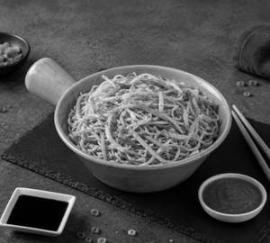 Veg Hakka Noodles
