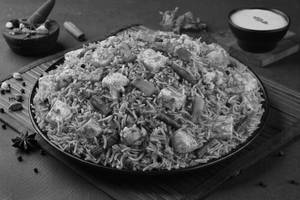 Hyderabadi Paneer Subz King Biryani (Serves 2)