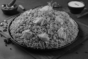 Hyderabadi Reshmi Tikka King Biryani (Serves 2)