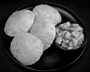 Puri(4) With Aloo Subji
