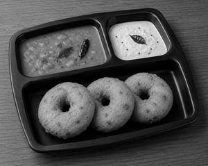 Medu Vada (3 Pcs)