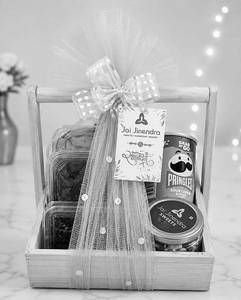 Handle Basket Hamper (small).