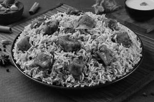 Hyderabadi Pepper Paneer Biryani (Serves 1).