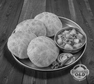 Poori Bhaji (4 Pcs Poori)