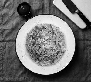 Egg Hakka Noodles
